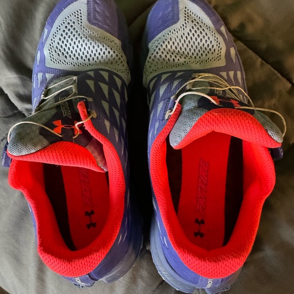 Under Armour Charged Fat tire - Picture 5 of 6